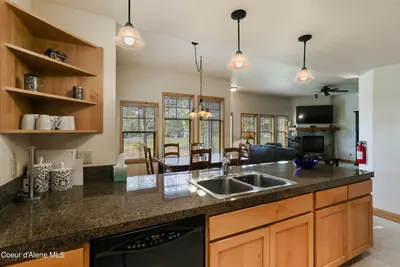 Property 26-10398 - Photo 15
