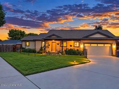 Property 26-9599 - Photo 1