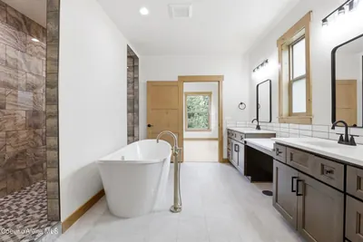 Property 26-7300 - Photo 34