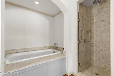 Property 26-7398 - Photo 13