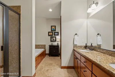 Property 26-10597 - Photo 10