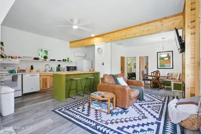 Property 26-10289 - Photo 1