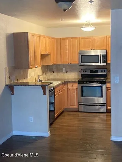 Property 26-9406 - Photo 3