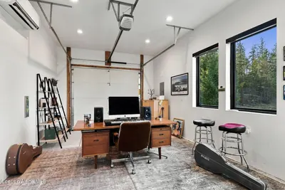 Property 26-9617 - Photo 58