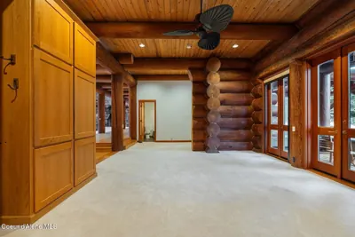Property 26-7915 - Photo 40