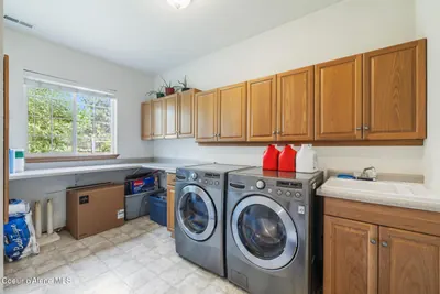 Property 26-7760 - Photo 57