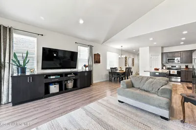 Property 26-10269 - Photo 14