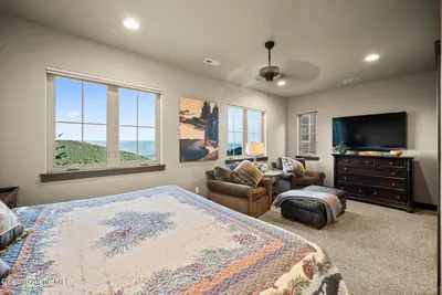 Property 26-10438 - Photo 14