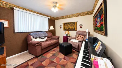 Property 26-10176 - Photo 16
