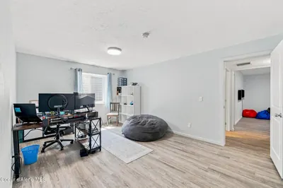 Property 26-8110 - Photo 37