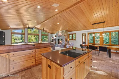 Property 26-9542 - Photo 12