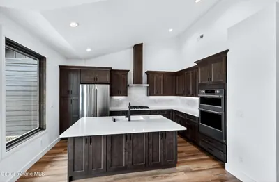 Property 26-6896 - Photo 11