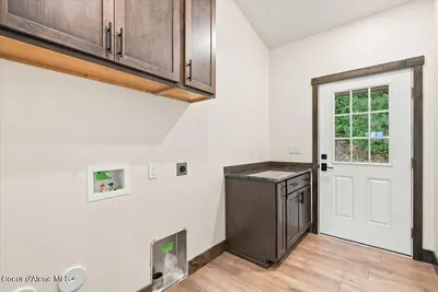 Property 26-10586 - Photo 25