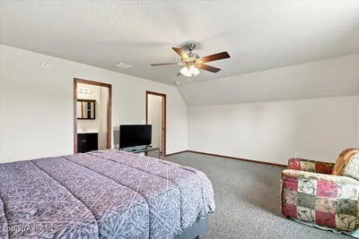 Property 26-8400 - Photo 25