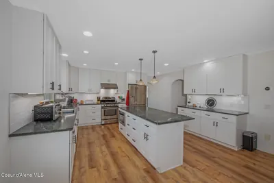 Property 26-10215 - Photo 16