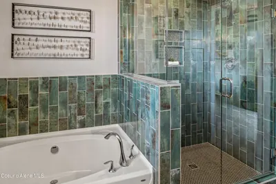 Property 26-1115 - Photo 16
