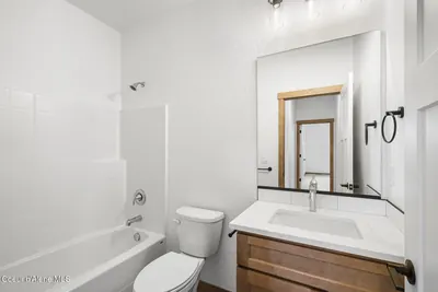 Property 26-8647 - Photo 18