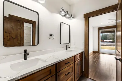 Property 26-8025 - Photo 38