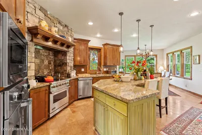 Property 26-10608 - Photo 7