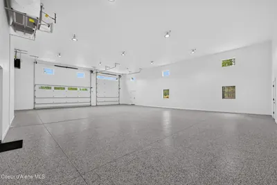 Property 26-8009 - Photo 42