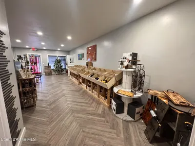 Property 25-10820 - Photo 2