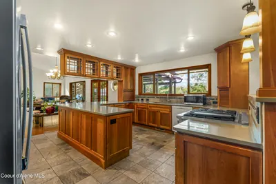 Property 26-10400 - Photo 8