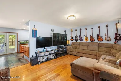Property 26-10137 - Photo 3