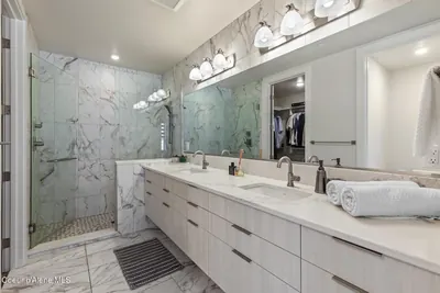 Property 26-10350 - Photo 9