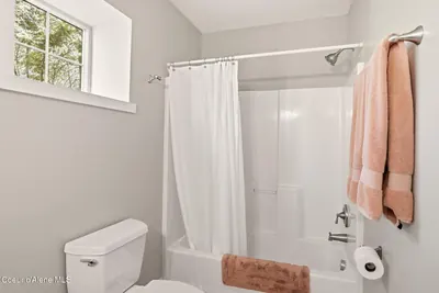 Property 26-8070 - Photo 74