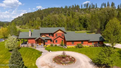Property 26-9338 - Photo 2