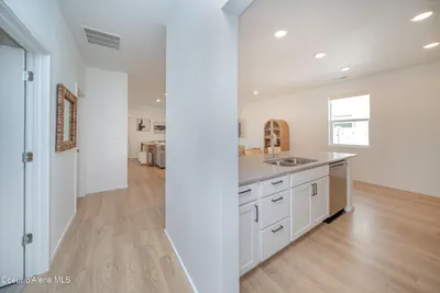 Property 26-7685 - Photo 11