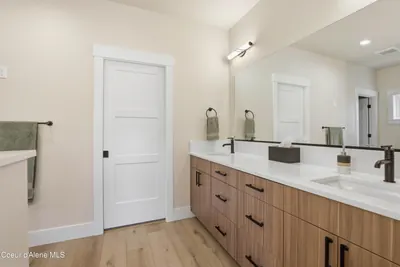 Property 26-9323 - Photo 12