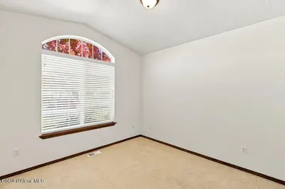 Property 26-10258 - Photo 14