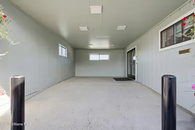 Property 26-10093 - Photo 2