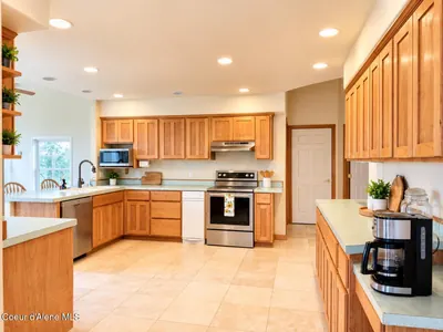 Property 26-10525 - Photo 5