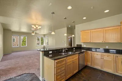 Property 26-8204 - Photo 22