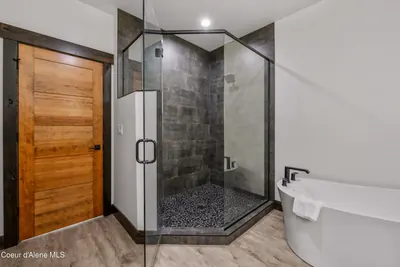 Property 26-9077 - Photo 23