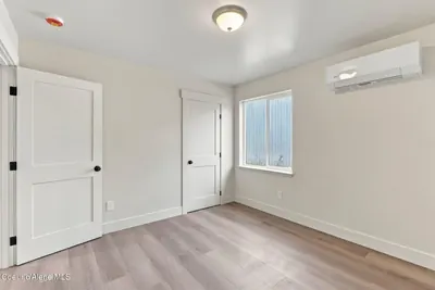 Property 26-9716 - Photo 27