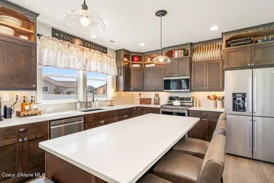 Property 26-9287 - Photo 2