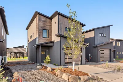 Property 26-9595 - Photo 1