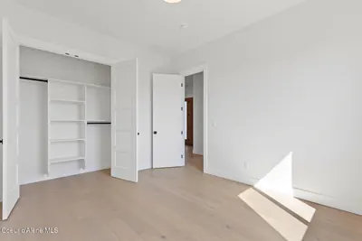 Property 26-8537 - Photo 26