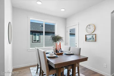 Property 26-6476 - Photo 3