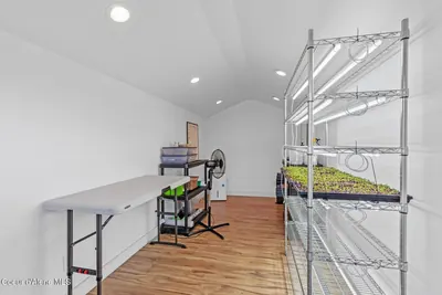 Property 26-10325 - Photo 41