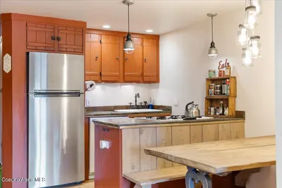 Property 25-11670 - Photo 12