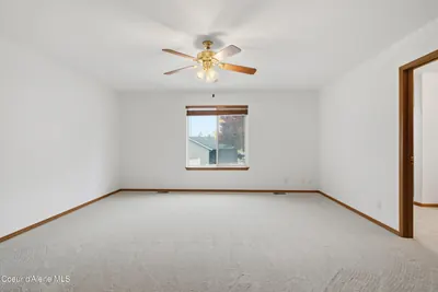 Property 26-10086 - Photo 18