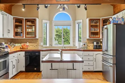 Property 26-7143 - Photo 7