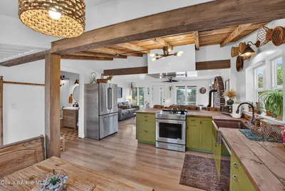 Property 26-9879 - Photo 14