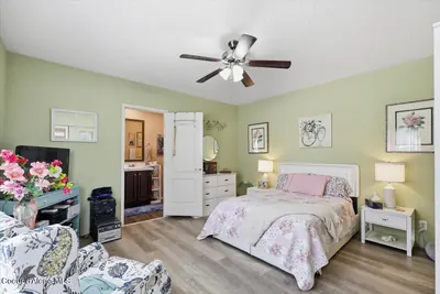 Property 26-8165 - Photo 14