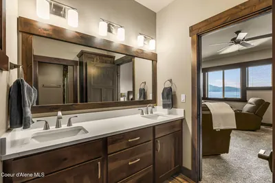 Property 26-7905 - Photo 12
