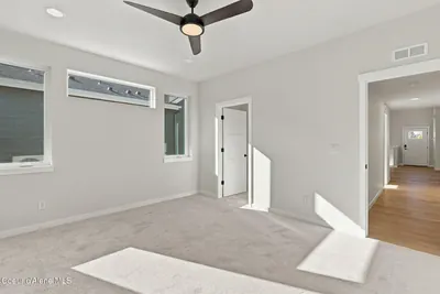 Property 26-10338 - Photo 27